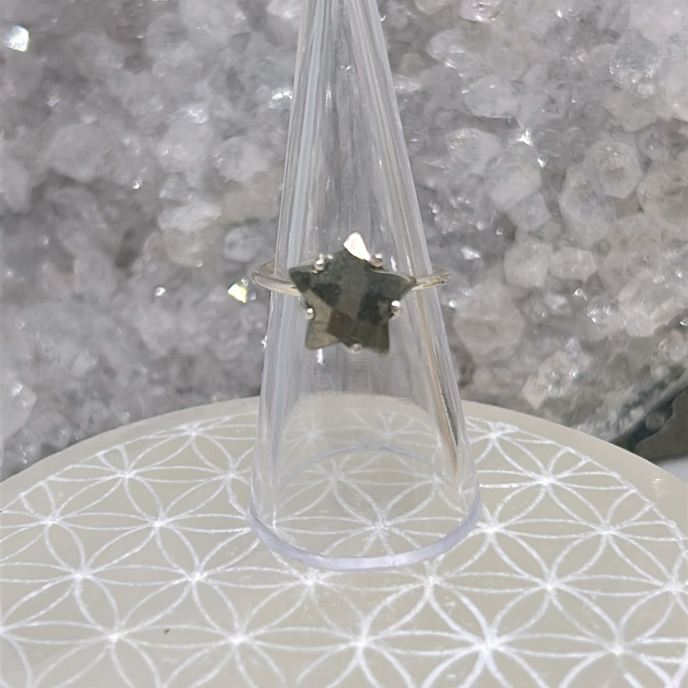 Pyrite star ring 925